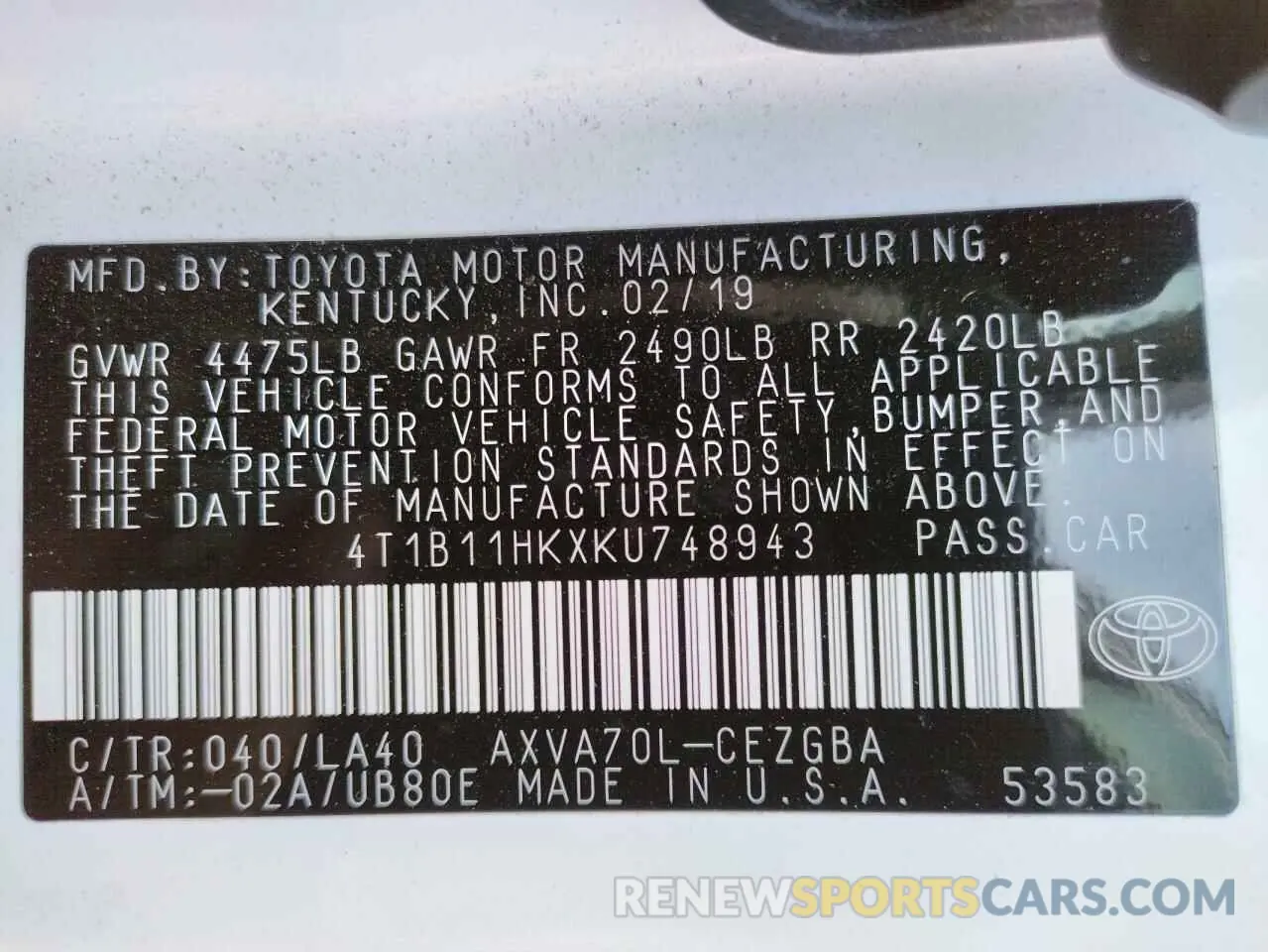 10 Photograph of a damaged car 4T1B11HKXKU748943 TOYOTA CAMRY 2019
