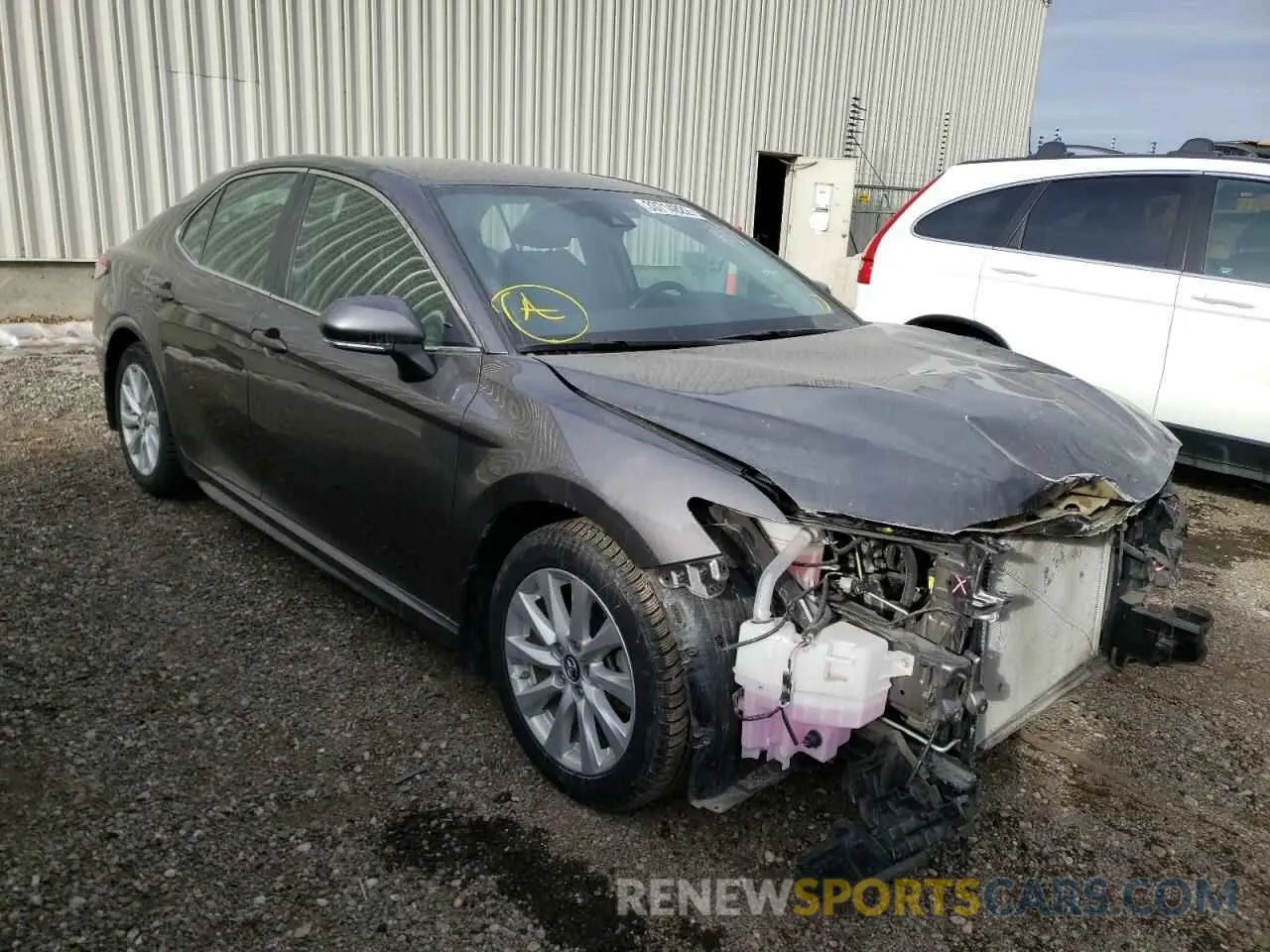 1 Photograph of a damaged car 4T1B11HKXKU752569 TOYOTA CAMRY 2019