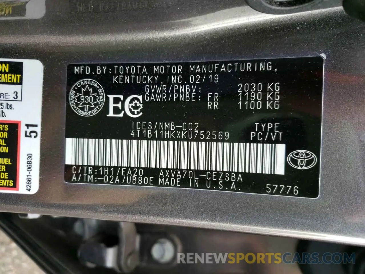 10 Photograph of a damaged car 4T1B11HKXKU752569 TOYOTA CAMRY 2019