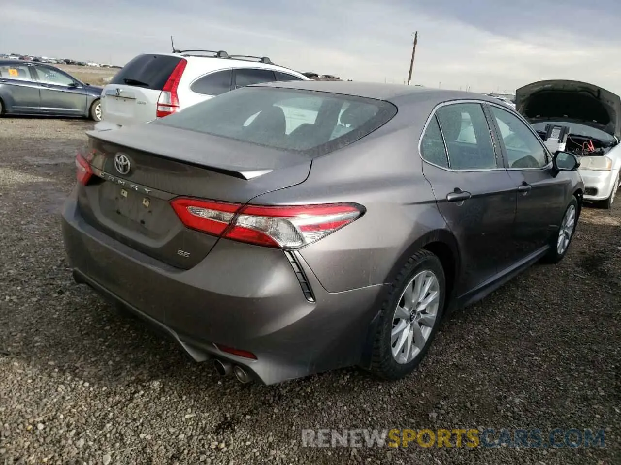 4 Photograph of a damaged car 4T1B11HKXKU752569 TOYOTA CAMRY 2019