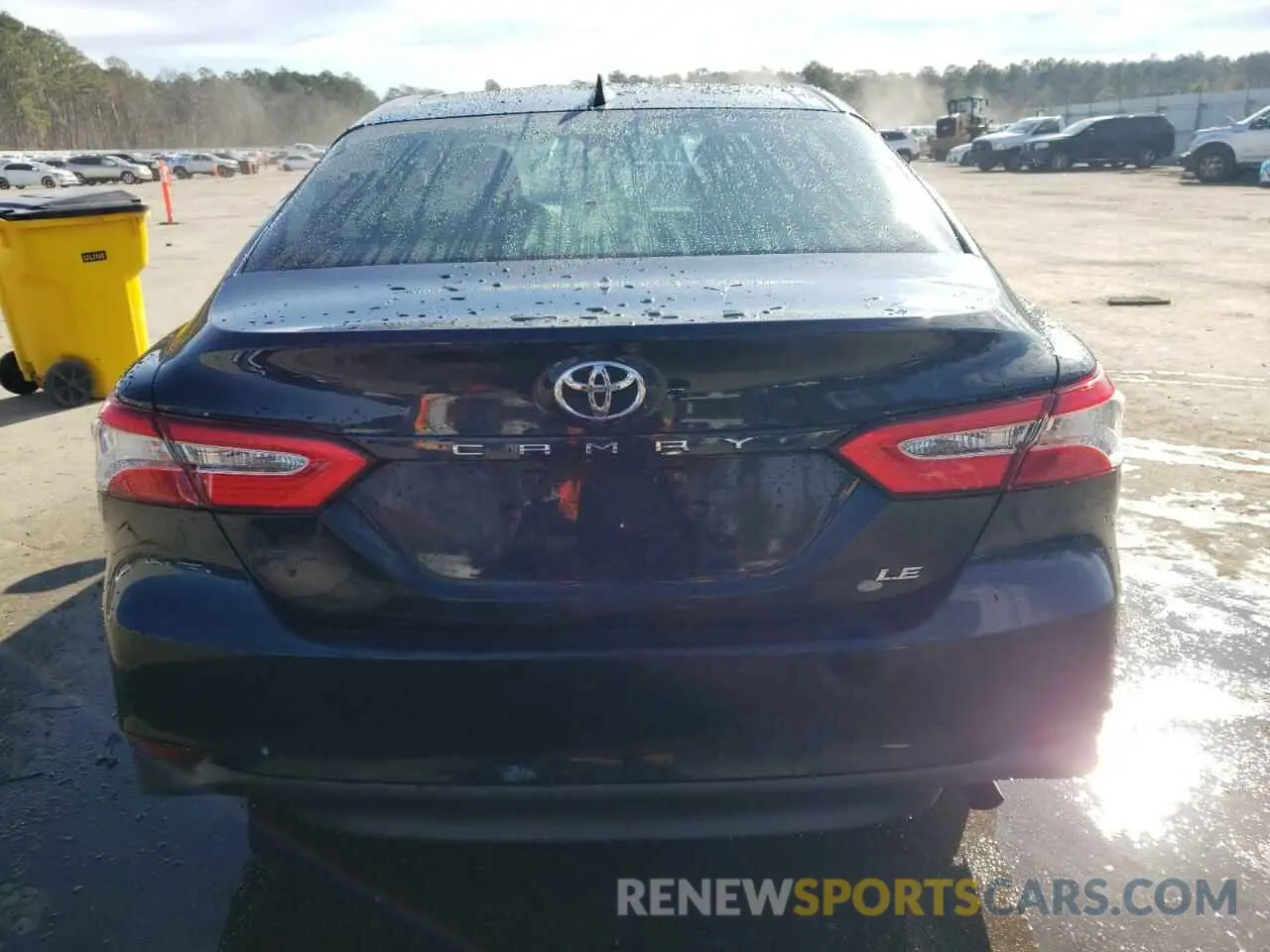 6 Photograph of a damaged car 4T1B11HKXKU759554 TOYOTA CAMRY 2019