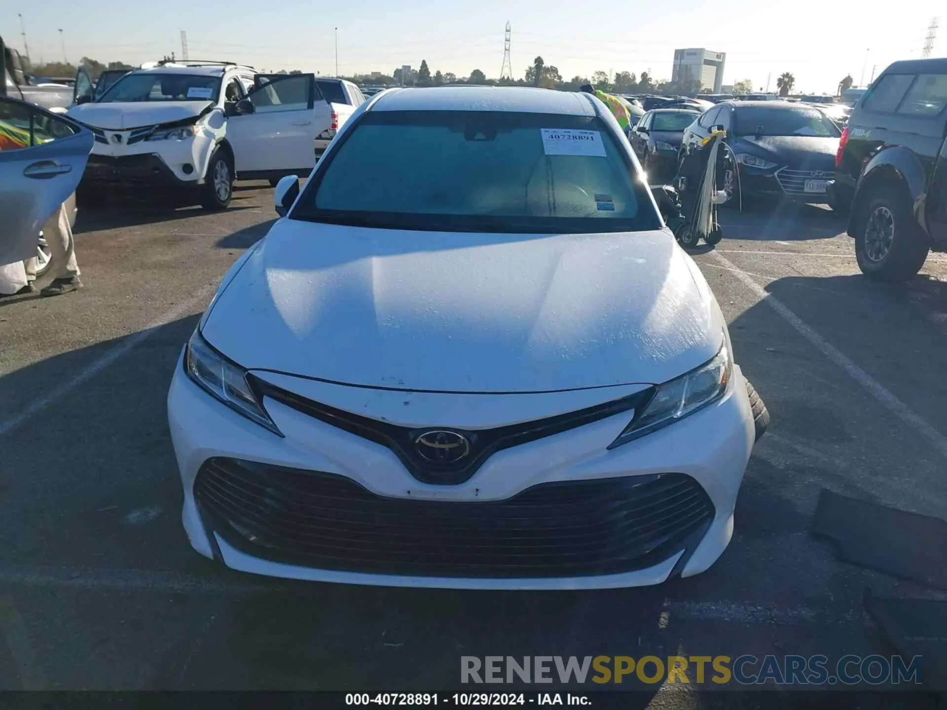 12 Фотография поврежденного автомобиля 4T1B11HKXKU769114 TOYOTA CAMRY 2019