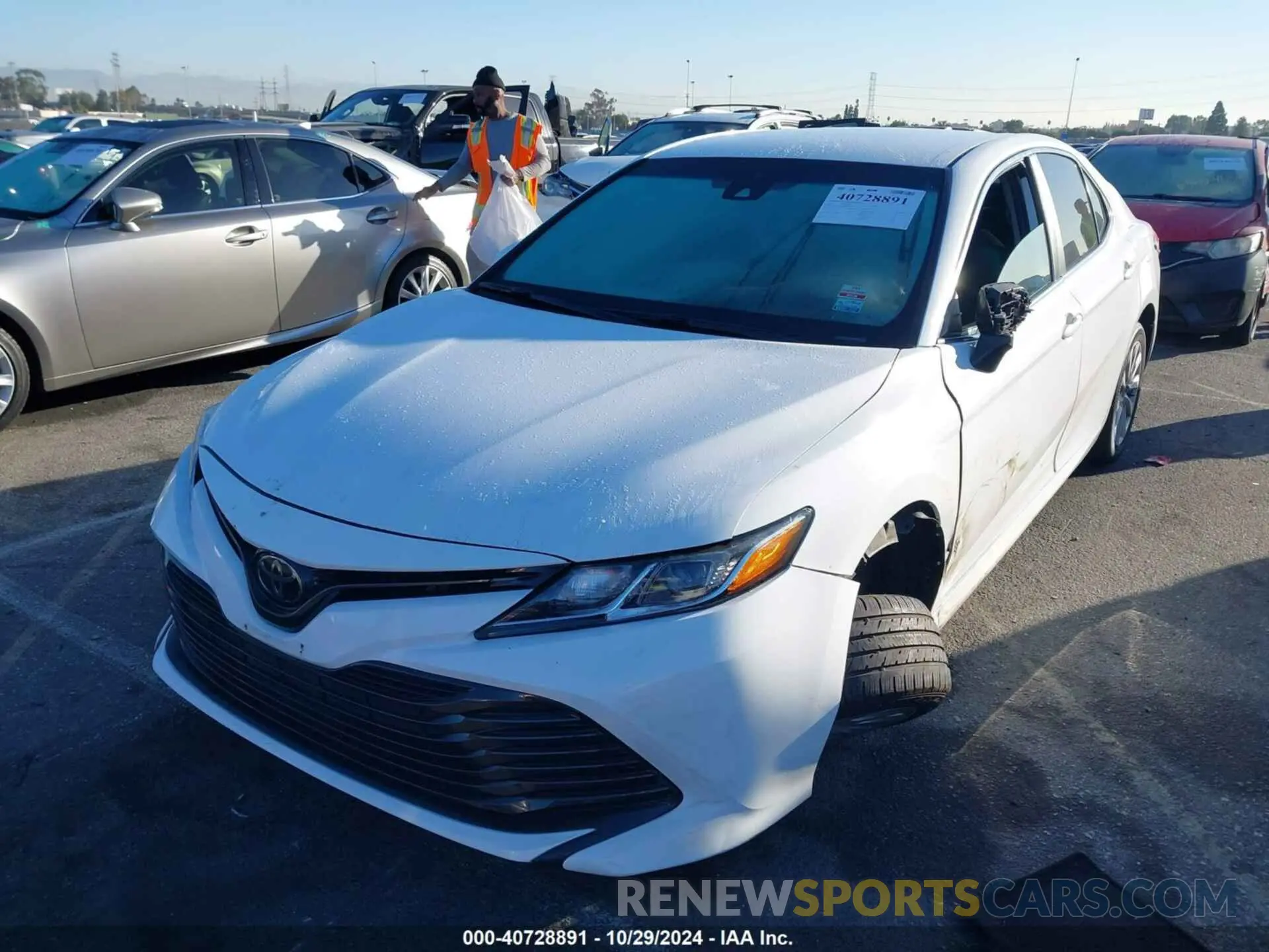 2 Фотография поврежденного автомобиля 4T1B11HKXKU769114 TOYOTA CAMRY 2019