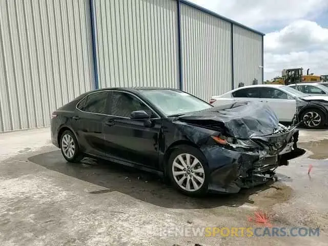 13 Photograph of a damaged car 4T1B11HKXKU769744 TOYOTA CAMRY 2019