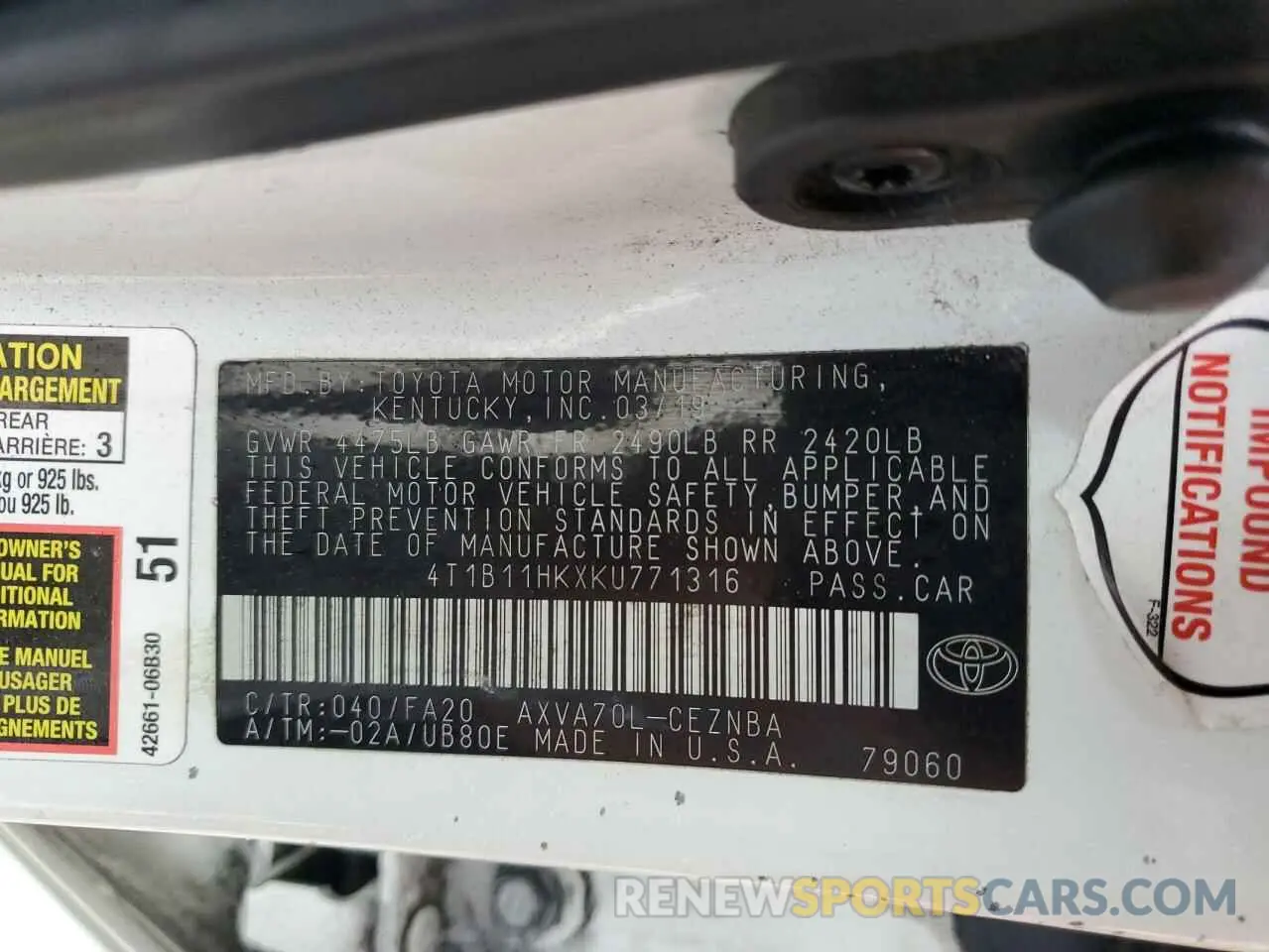 12 Photograph of a damaged car 4T1B11HKXKU771316 TOYOTA CAMRY 2019