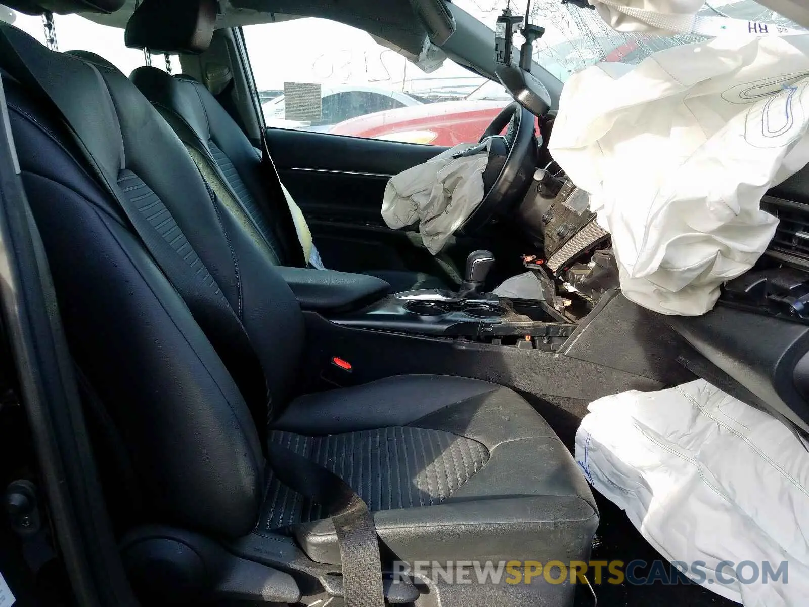 5 Photograph of a damaged car 4T1B11HKXKU771560 TOYOTA CAMRY 2019