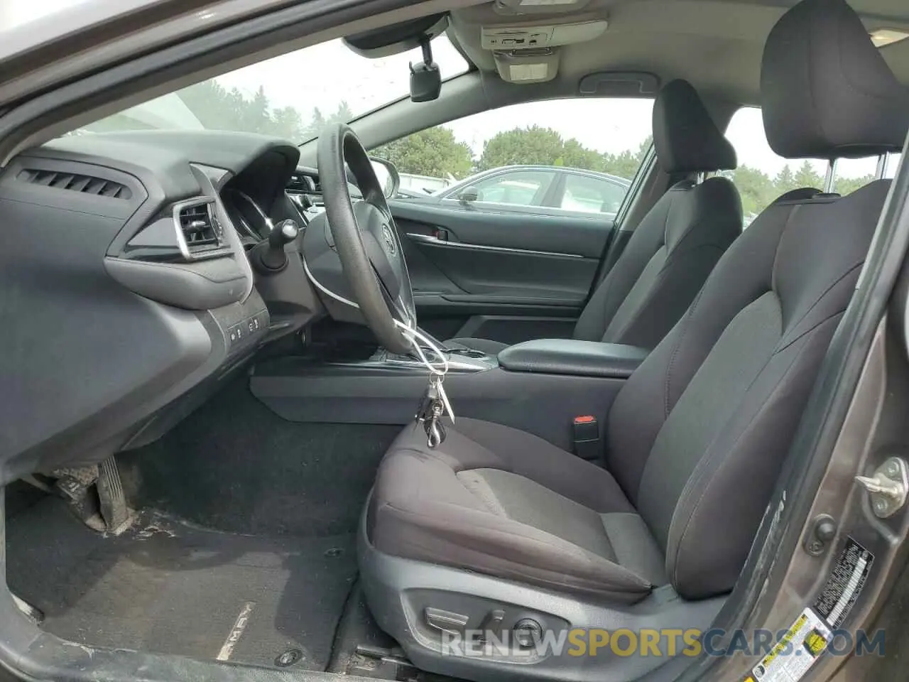 7 Photograph of a damaged car 4T1B11HKXKU772773 TOYOTA CAMRY 2019