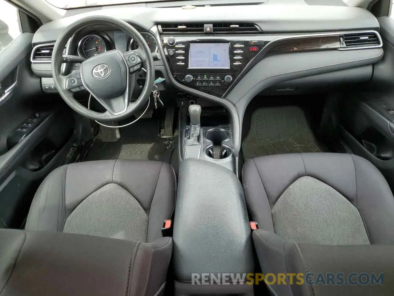 8 Photograph of a damaged car 4T1B11HKXKU772773 TOYOTA CAMRY 2019