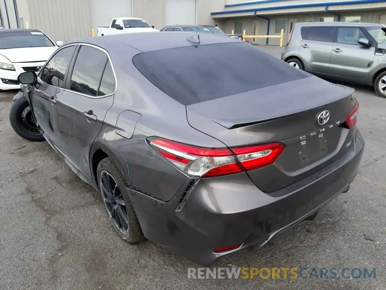 3 Photograph of a damaged car 4T1B11HKXKU776399 TOYOTA CAMRY 2019