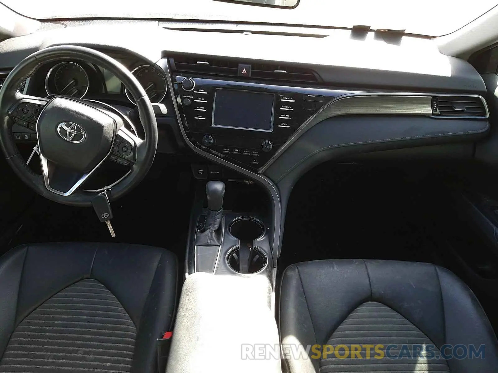 9 Photograph of a damaged car 4T1B11HKXKU789735 TOYOTA CAMRY 2019