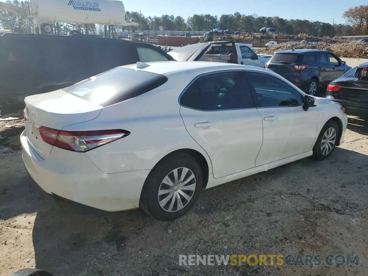 3 Фотография поврежденного автомобиля 4T1B11HKXKU817209 TOYOTA CAMRY 2019
