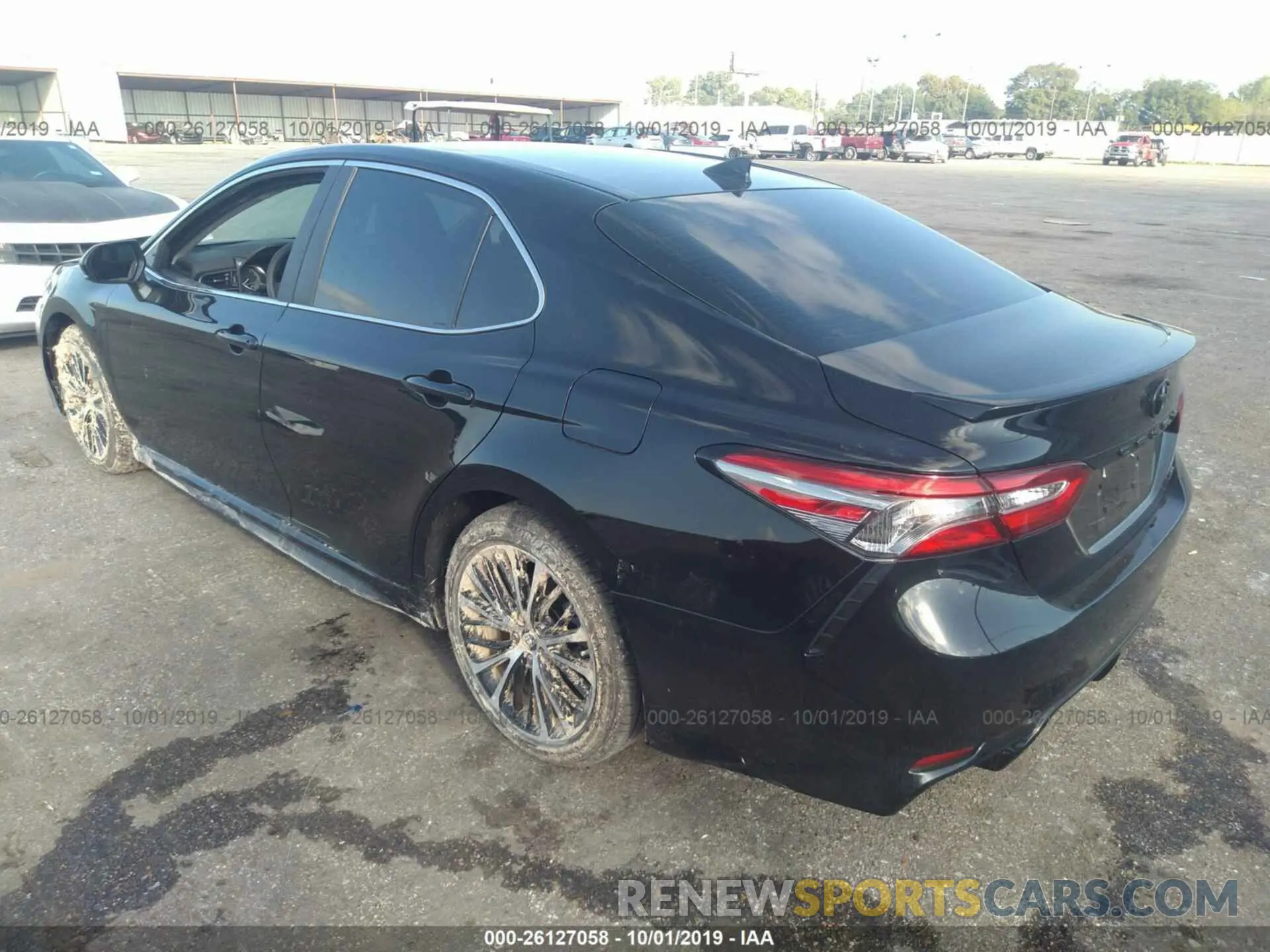3 Photograph of a damaged car 4T1B11HKXKU825553 TOYOTA CAMRY 2019