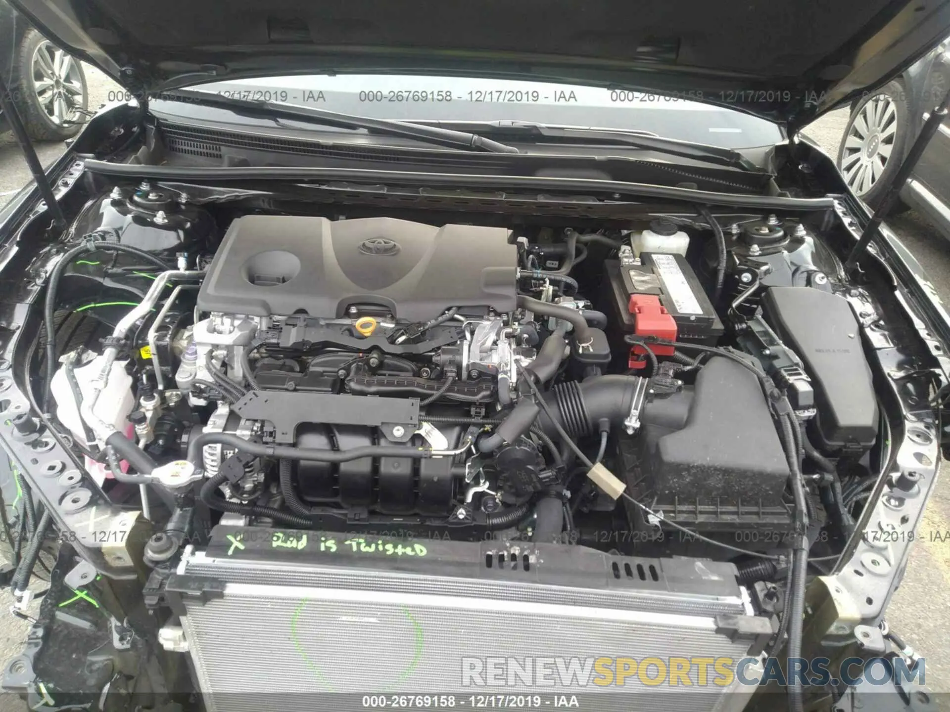 10 Photograph of a damaged car 4T1B11HKXKU832020 TOYOTA CAMRY 2019