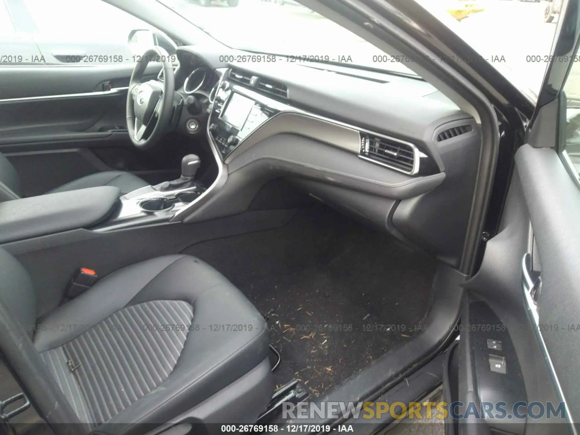 5 Photograph of a damaged car 4T1B11HKXKU832020 TOYOTA CAMRY 2019