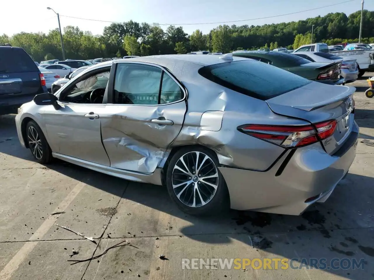 2 Photograph of a damaged car 4T1B11HKXKU841817 TOYOTA CAMRY 2019