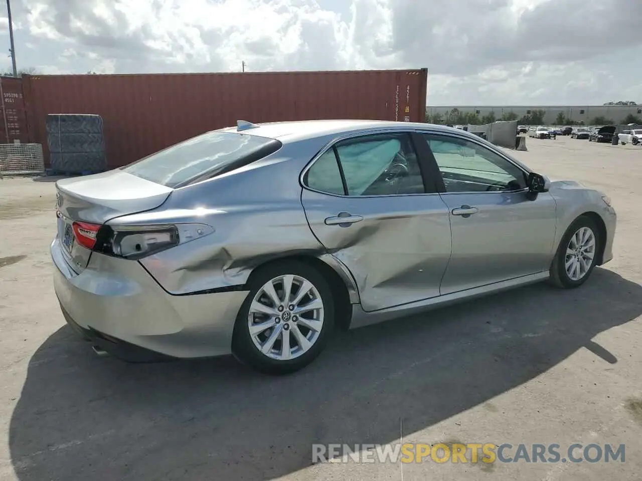 3 Photograph of a damaged car 4T1B11HKXKU842823 TOYOTA CAMRY 2019