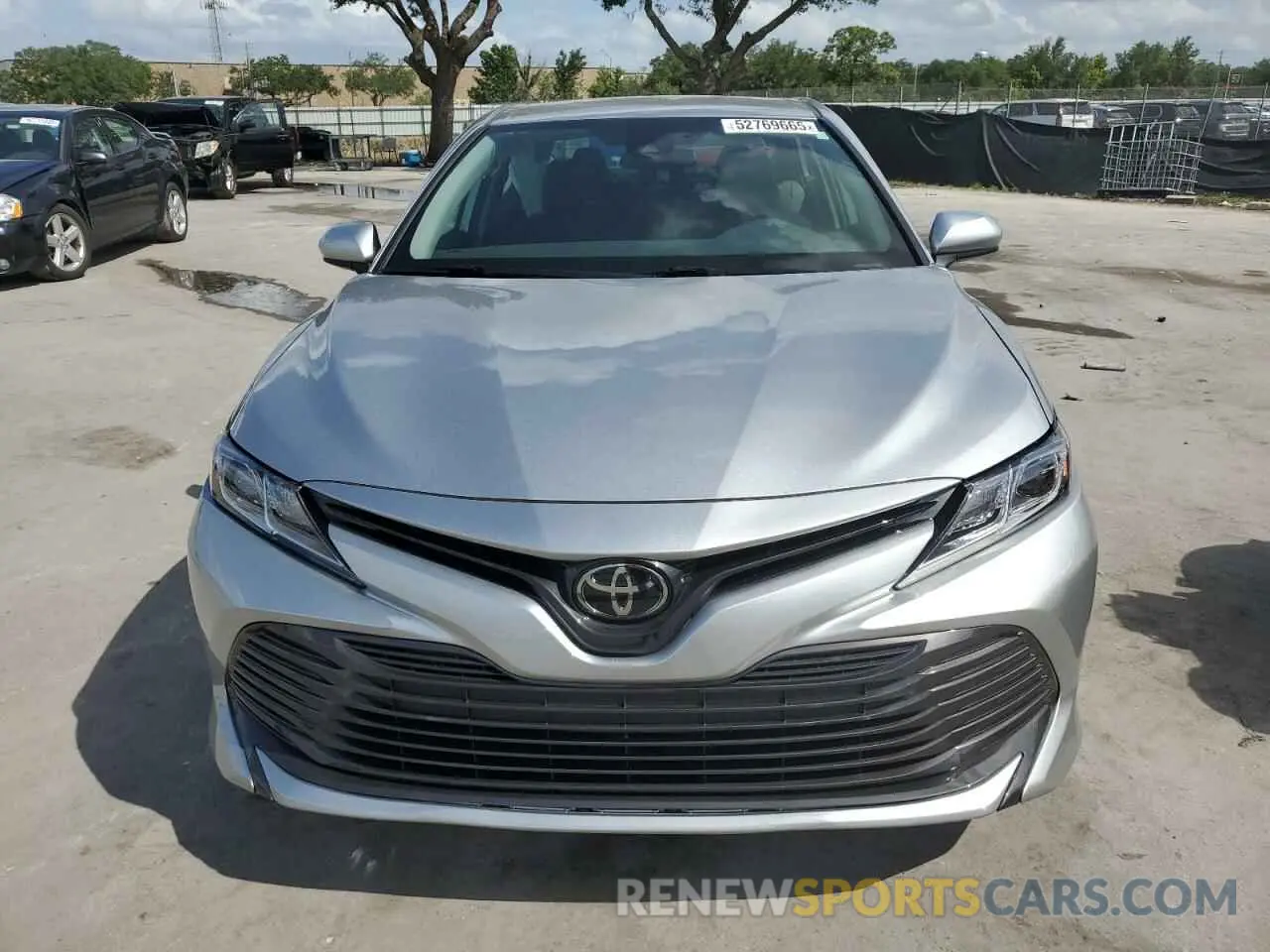 5 Photograph of a damaged car 4T1B11HKXKU842823 TOYOTA CAMRY 2019