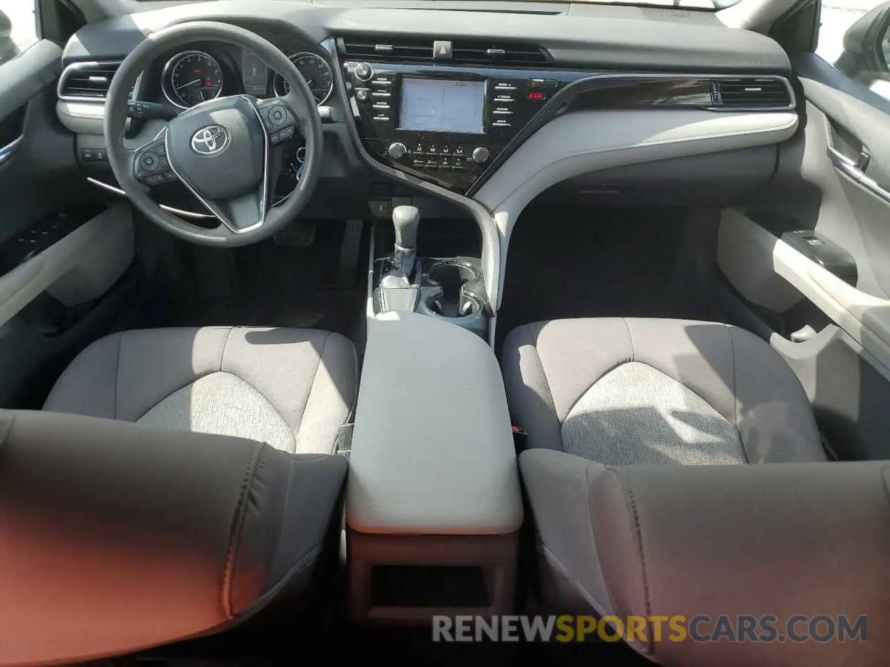 8 Photograph of a damaged car 4T1B11HKXKU842823 TOYOTA CAMRY 2019