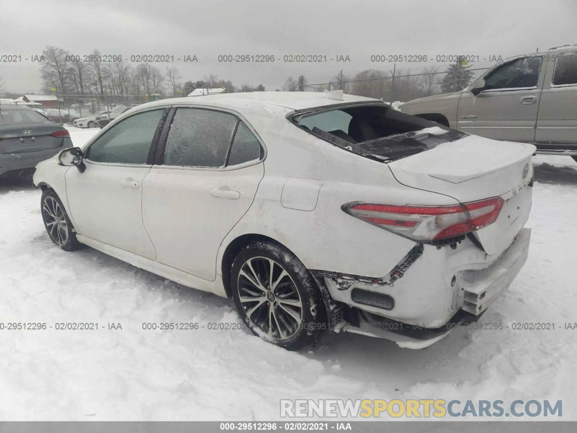 3 Photograph of a damaged car 4T1B11HKXKU844877 TOYOTA CAMRY 2019