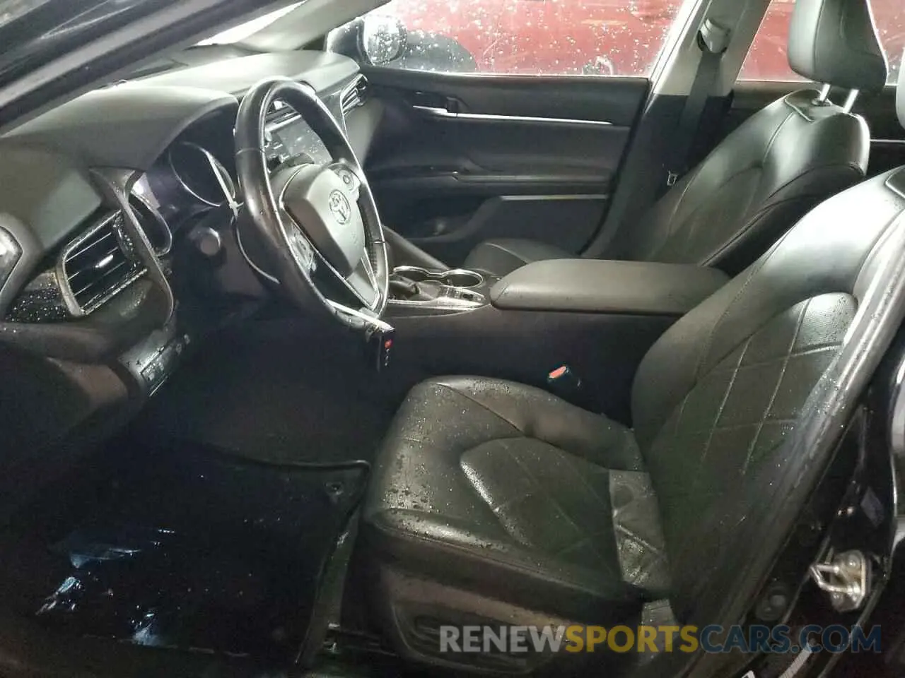7 Фотография поврежденного автомобиля 4T1B21HK0KU518924 TOYOTA CAMRY 2019