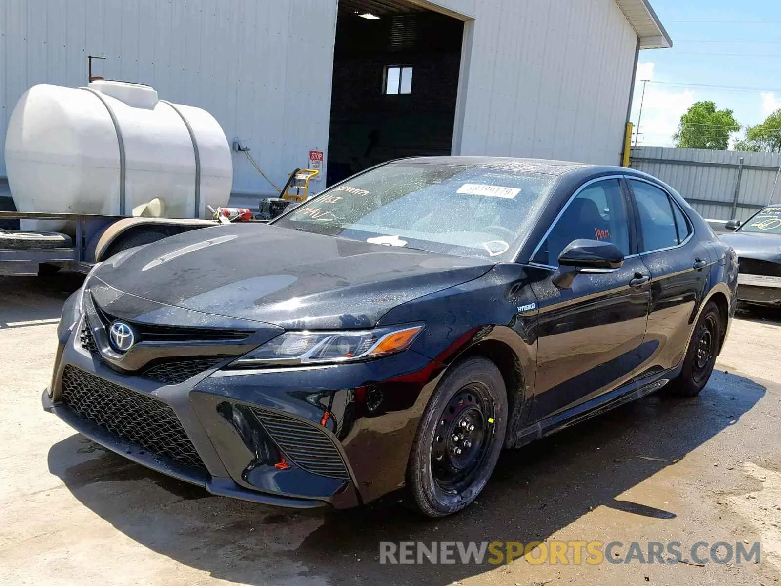 2 Photograph of a damaged car 4T1B21HK1KU012342 TOYOTA CAMRY 2019
