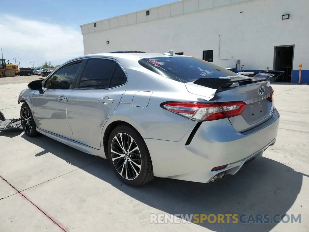 3 Photograph of a damaged car 4T1B21HK2KU513000 TOYOTA CAMRY 2019