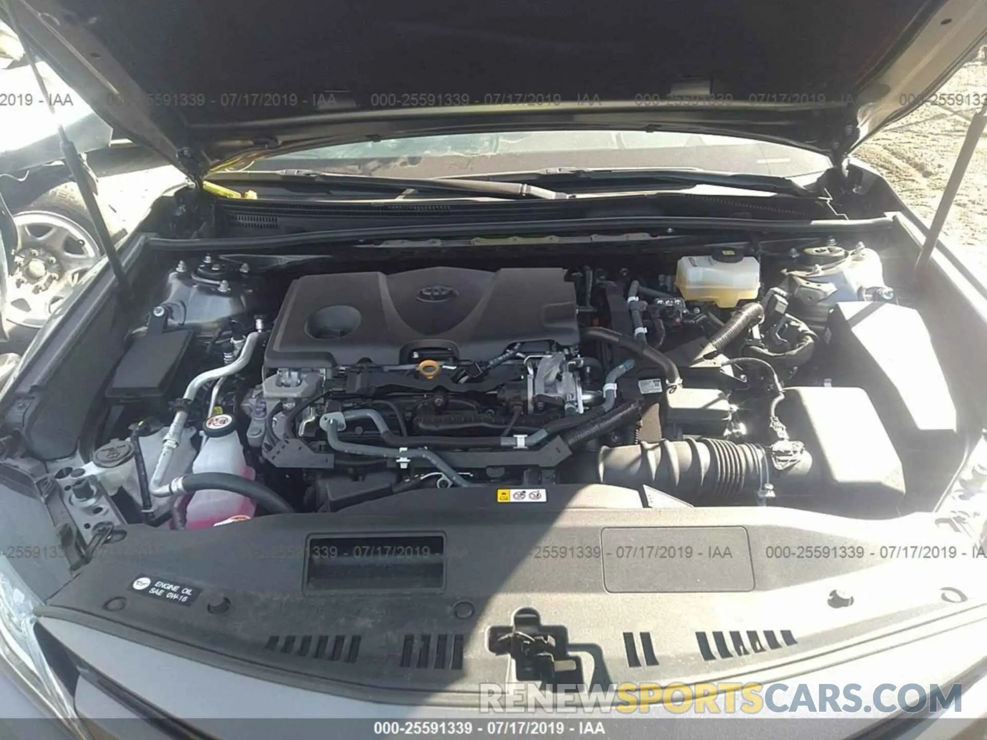 10 Photograph of a damaged car 4T1B21HK2KU513045 TOYOTA CAMRY 2019