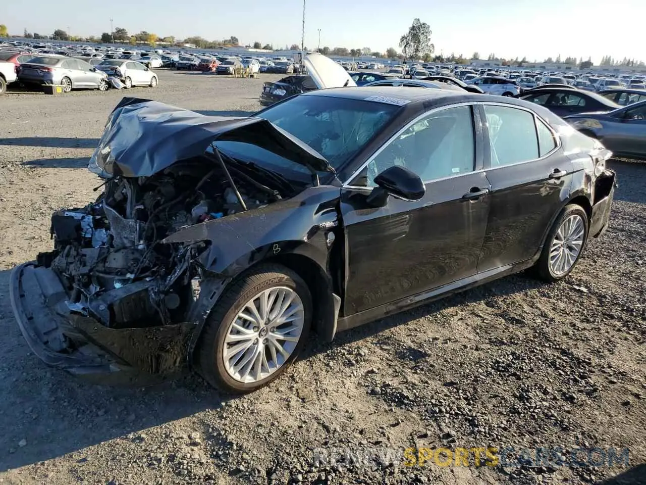 1 Фотография поврежденного автомобиля 4T1B21HK3KU012665 TOYOTA CAMRY 2019