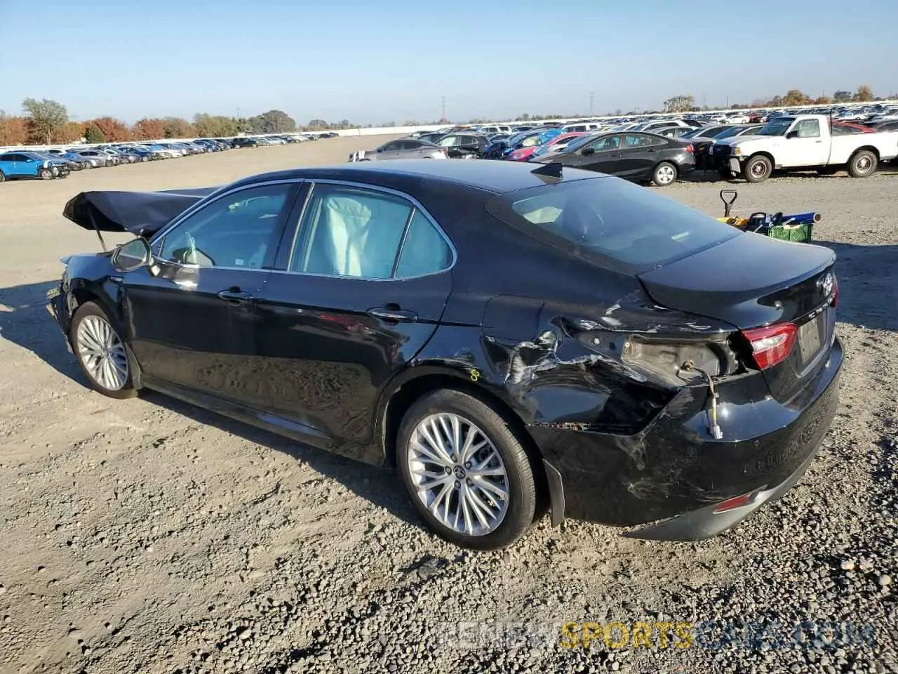 2 Фотография поврежденного автомобиля 4T1B21HK3KU012665 TOYOTA CAMRY 2019