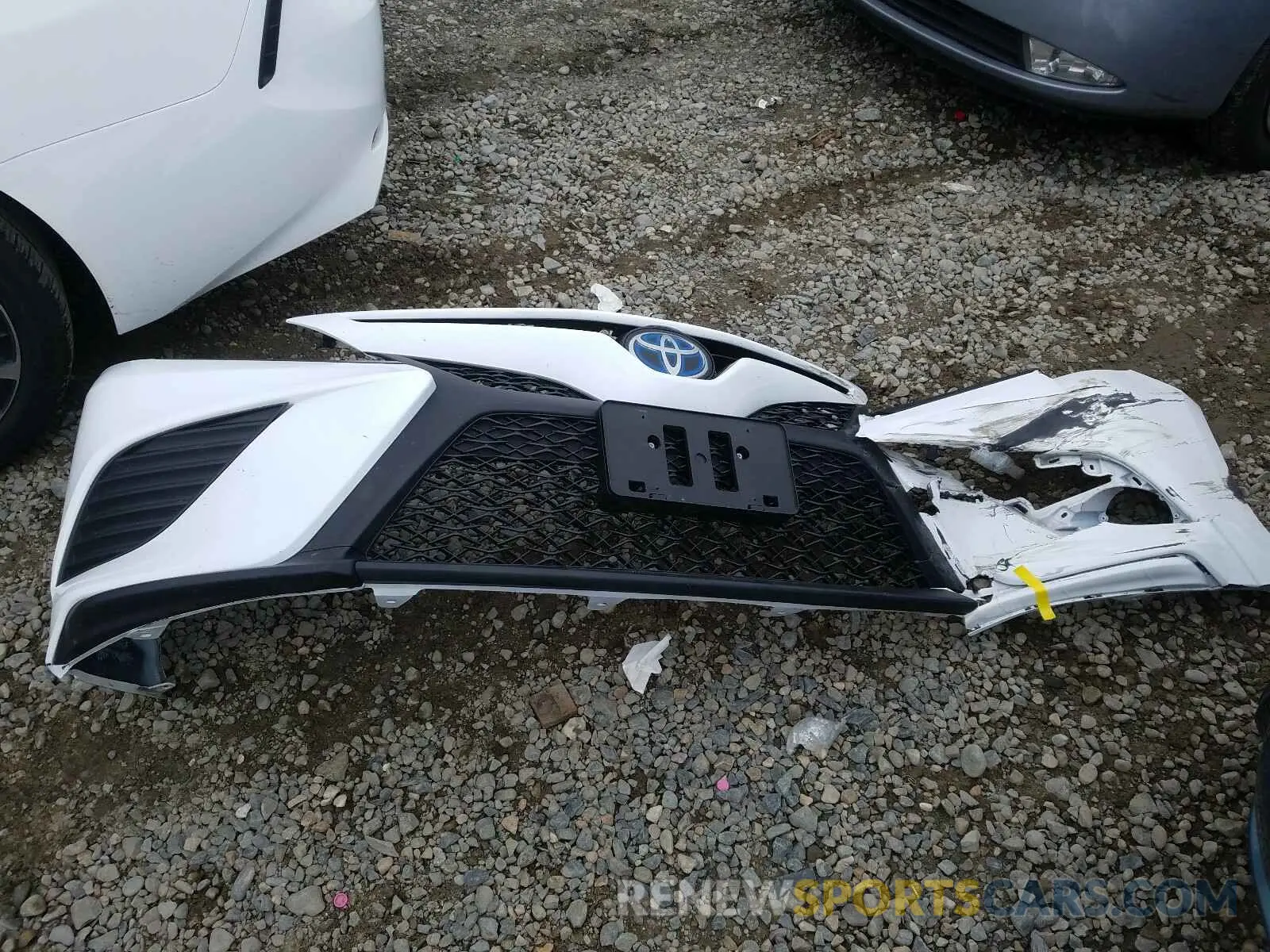 9 Photograph of a damaged car 4T1B21HK3KU521249 TOYOTA CAMRY 2019