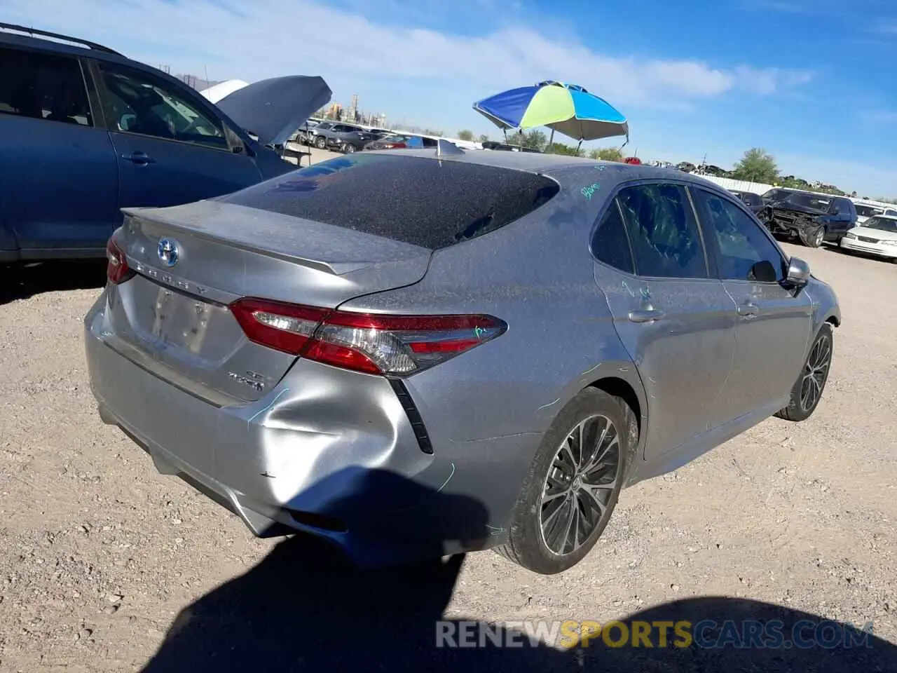 4 Фотография поврежденного автомобиля 4T1B21HK6KU011767 TOYOTA CAMRY 2019