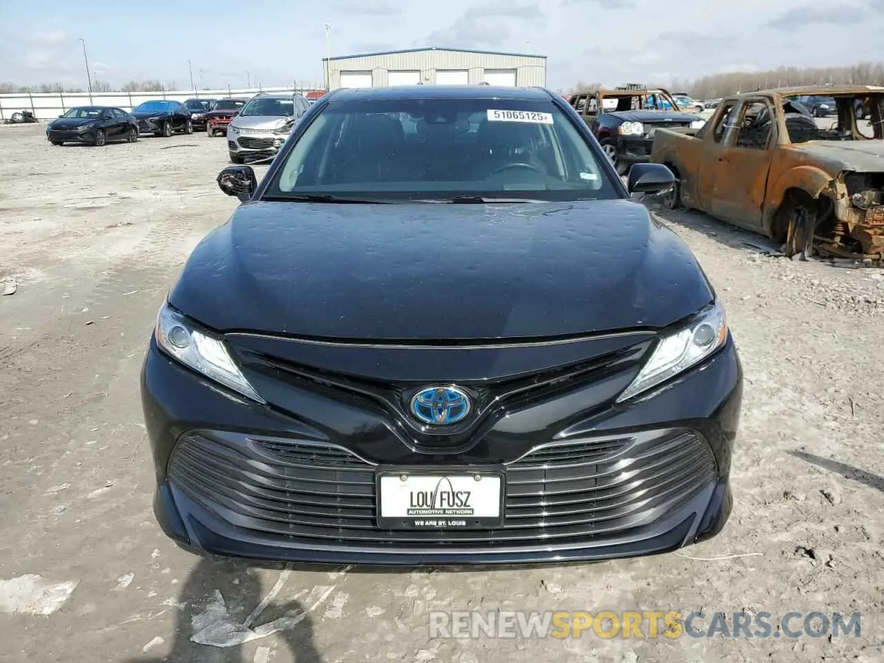 5 Photograph of a damaged car 4T1B21HK6KU513050 TOYOTA CAMRY 2019