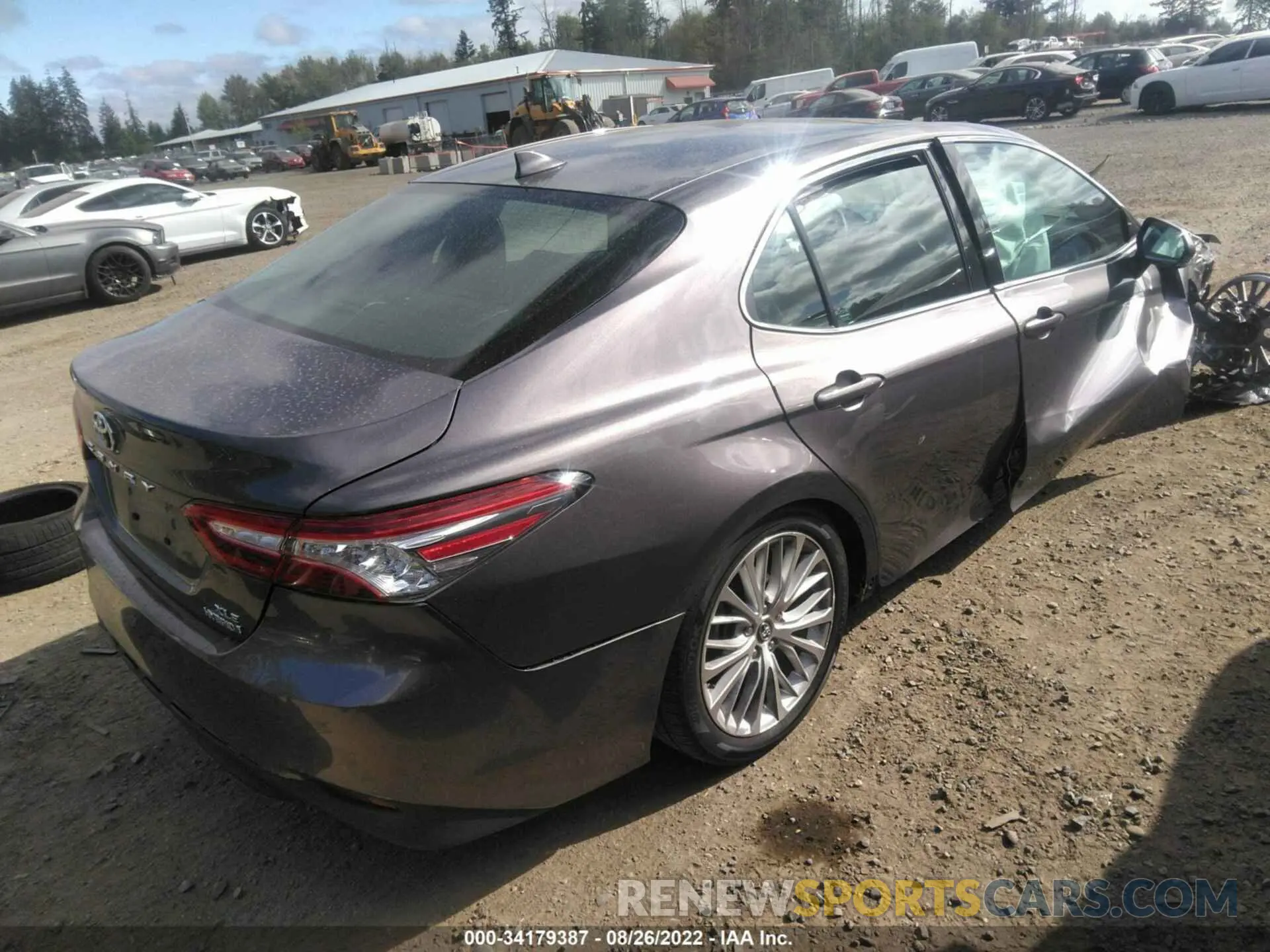 4 Фотография поврежденного автомобиля 4T1B21HK6KU516305 TOYOTA CAMRY 2019