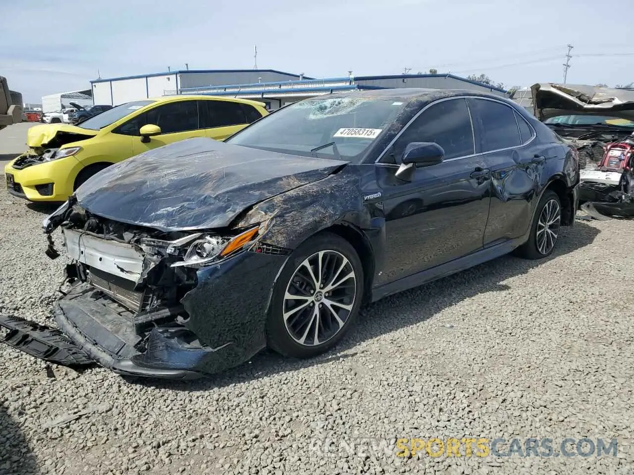 1 Фотография поврежденного автомобиля 4T1B21HK7KU521576 TOYOTA CAMRY 2019