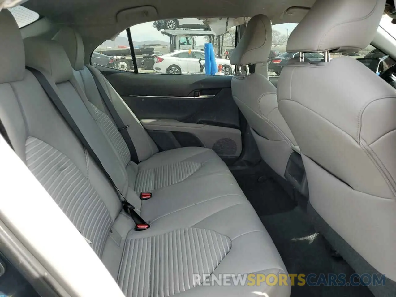 10 Фотография поврежденного автомобиля 4T1B21HK7KU521576 TOYOTA CAMRY 2019