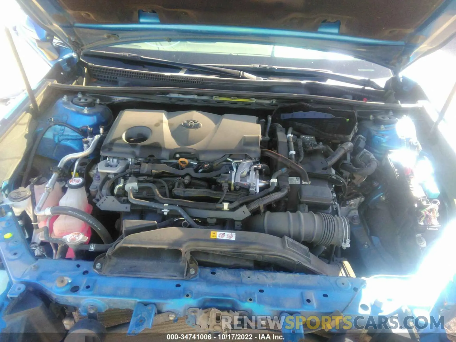 9 Photograph of a damaged car 4T1B21HK8KU012192 TOYOTA CAMRY 2019