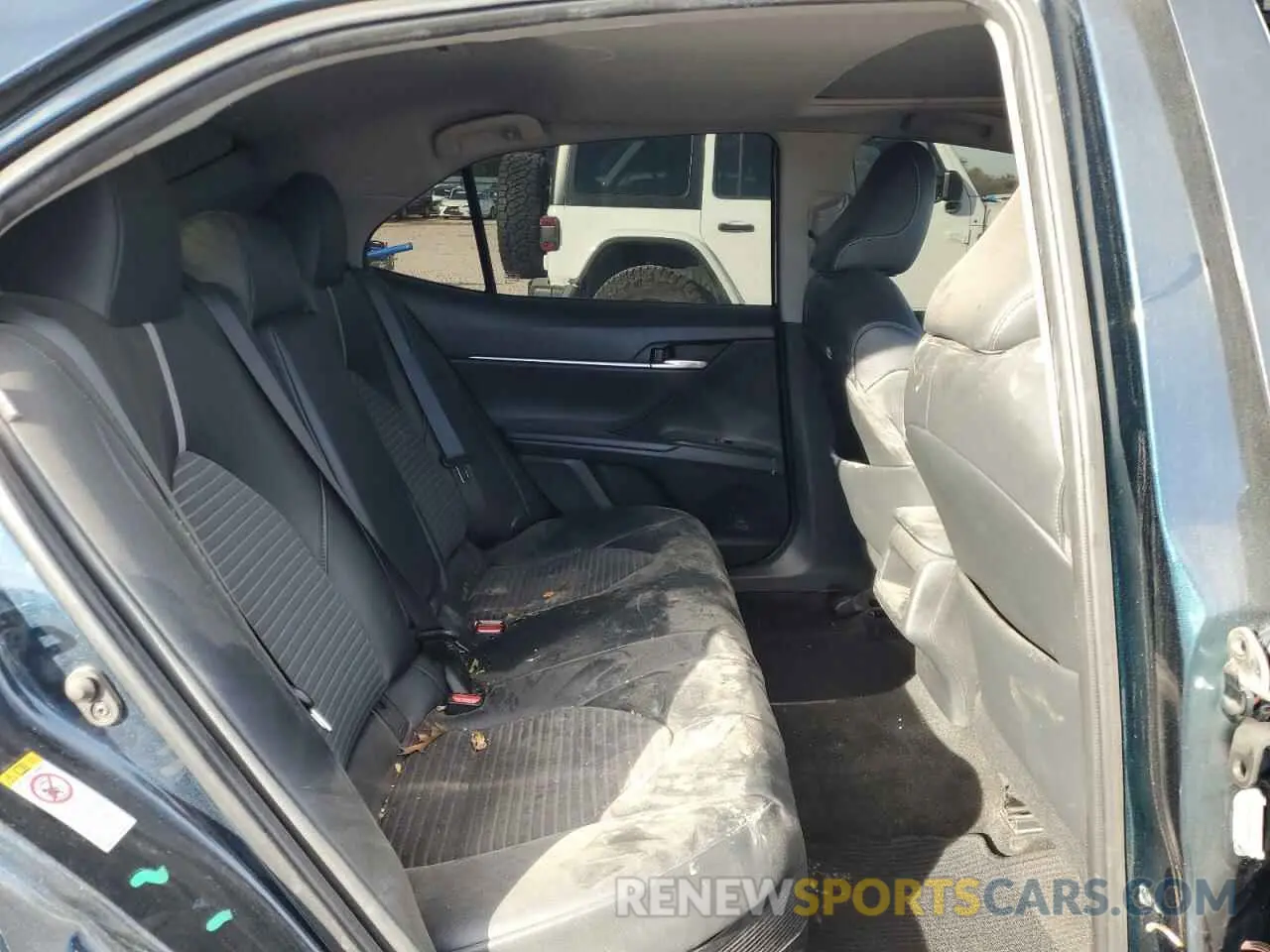 10 Фотография поврежденного автомобиля 4T1B21HK8KU012841 TOYOTA CAMRY 2019