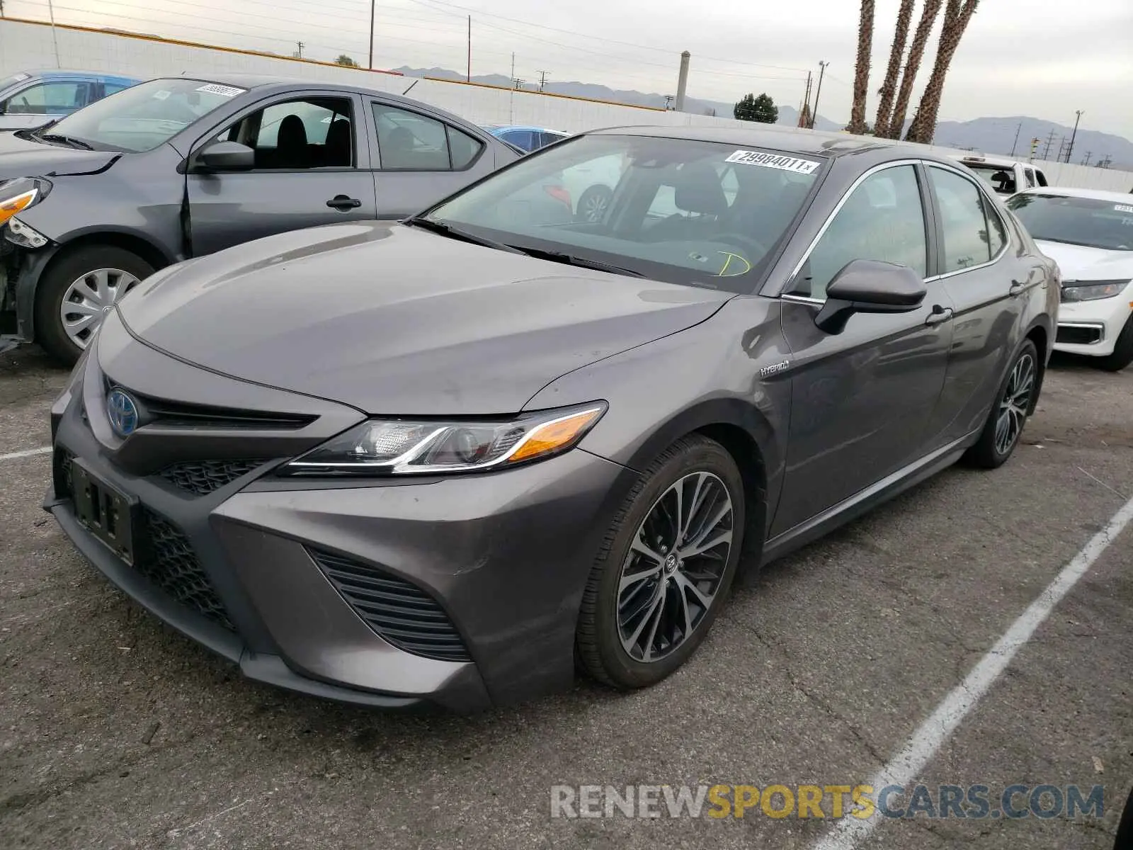 2 Photograph of a damaged car 4T1B21HK8KU518492 TOYOTA CAMRY 2019