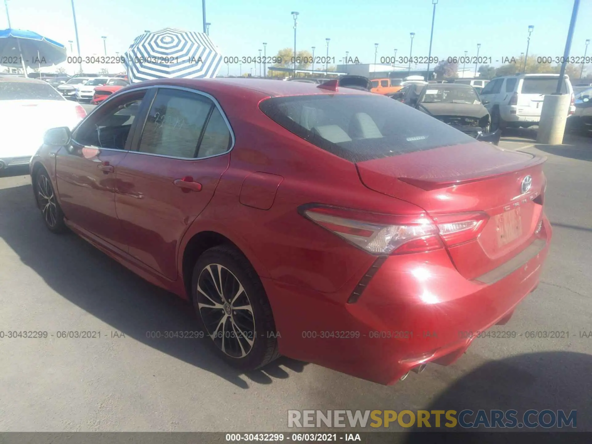 3 Photograph of a damaged car 4T1B21HK9KU014484 TOYOTA CAMRY 2019