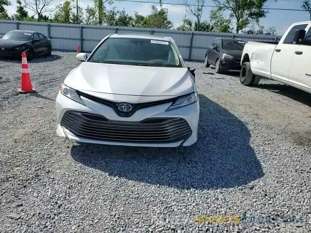 11 Photograph of a damaged car 4T1B21HKXKU014431 TOYOTA CAMRY 2019
