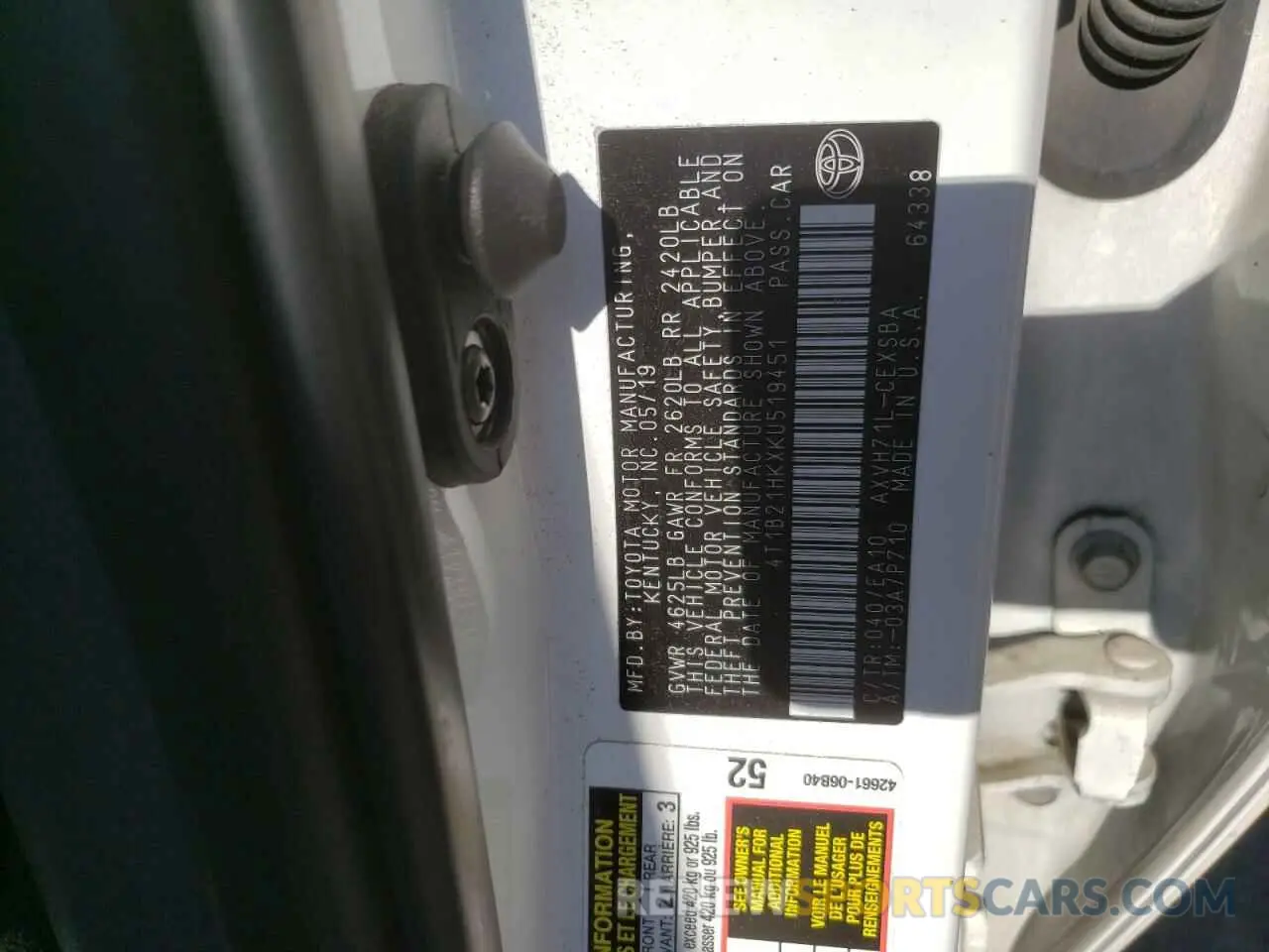 12 Photograph of a damaged car 4T1B21HKXKU519451 TOYOTA CAMRY 2019