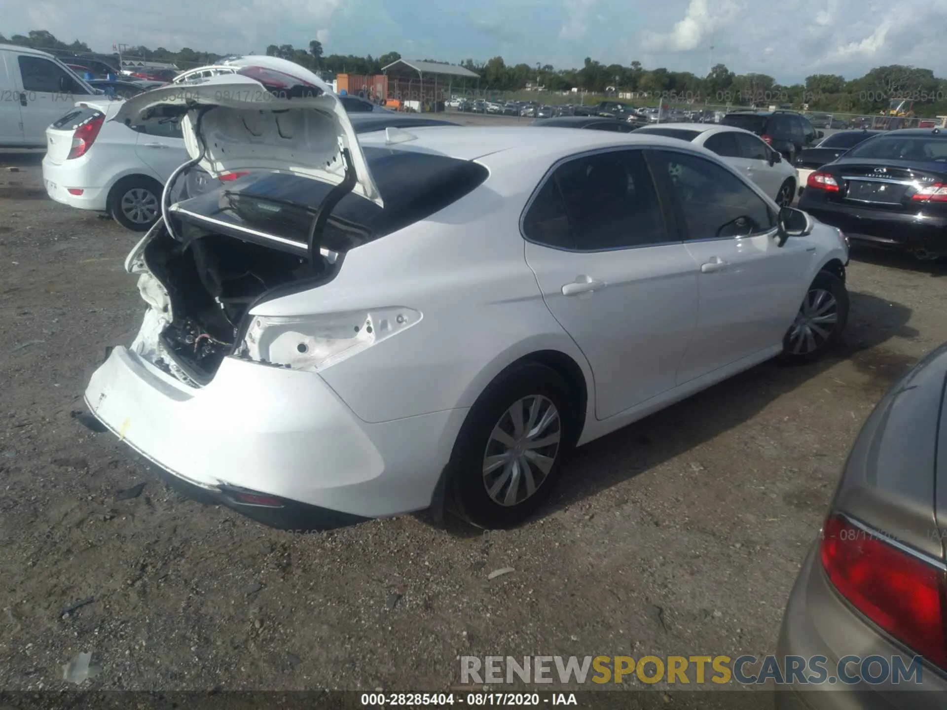 4 Фотография поврежденного автомобиля 4T1B31HK0KU007064 TOYOTA CAMRY 2019
