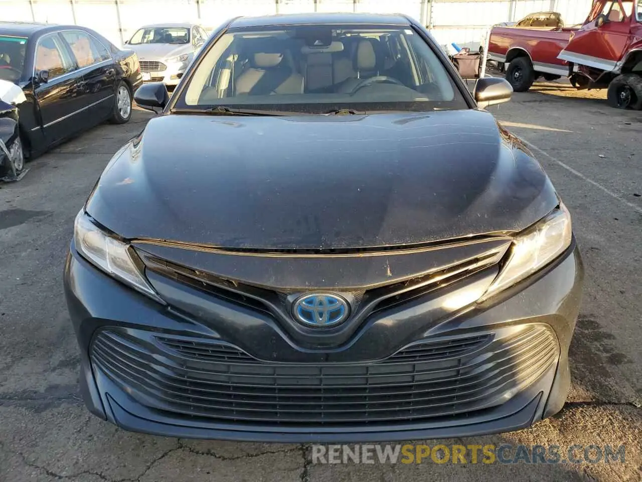 5 Photograph of a damaged car 4T1B31HK0KU510190 TOYOTA CAMRY 2019
