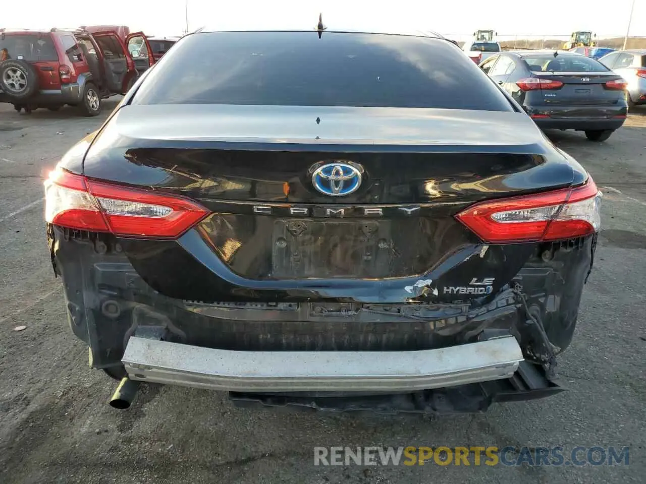 6 Photograph of a damaged car 4T1B31HK0KU510190 TOYOTA CAMRY 2019