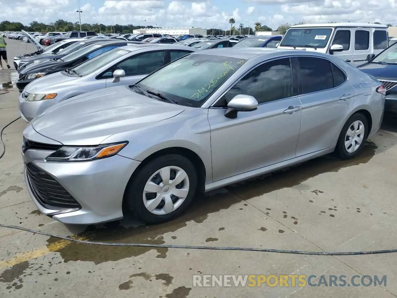 1 Photograph of a damaged car 4T1B31HK1KU509176 TOYOTA CAMRY 2019