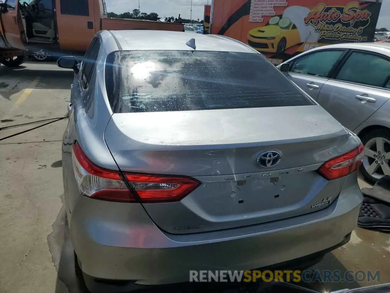 6 Photograph of a damaged car 4T1B31HK1KU509176 TOYOTA CAMRY 2019