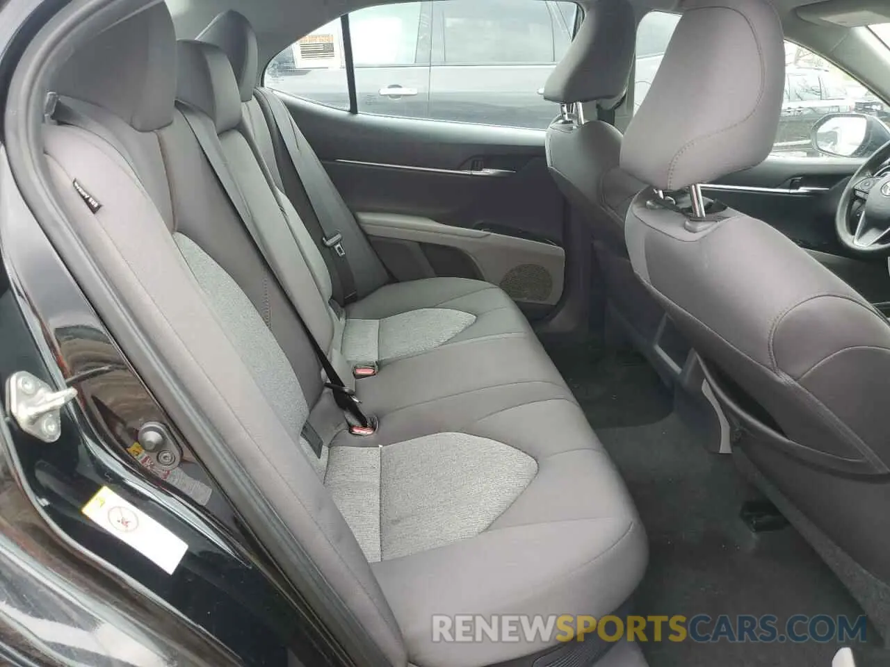 10 Фотография поврежденного автомобиля 4T1B31HK1KU512465 TOYOTA CAMRY 2019