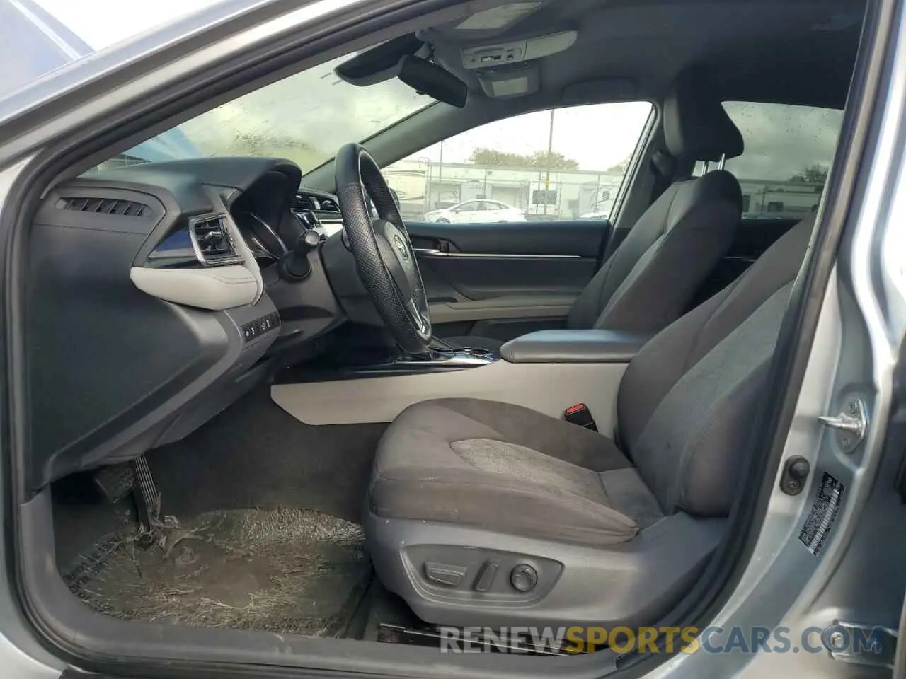 7 Photograph of a damaged car 4T1B31HK2KU005333 TOYOTA CAMRY 2019
