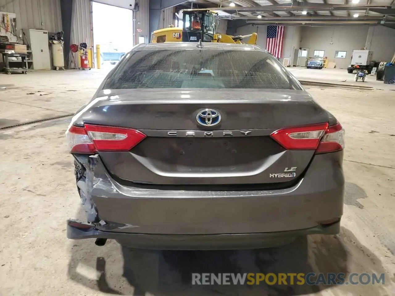 6 Photograph of a damaged car 4T1B31HK3KU005177 TOYOTA CAMRY 2019