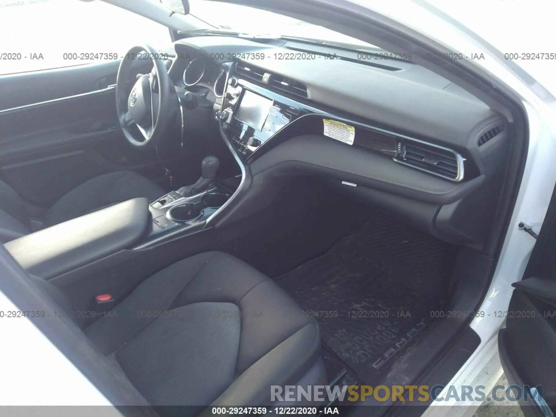 5 Photograph of a damaged car 4T1B31HK3KU008077 TOYOTA CAMRY 2019